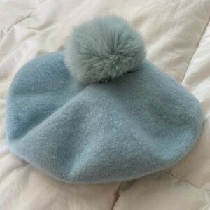 Baby blue, French beret